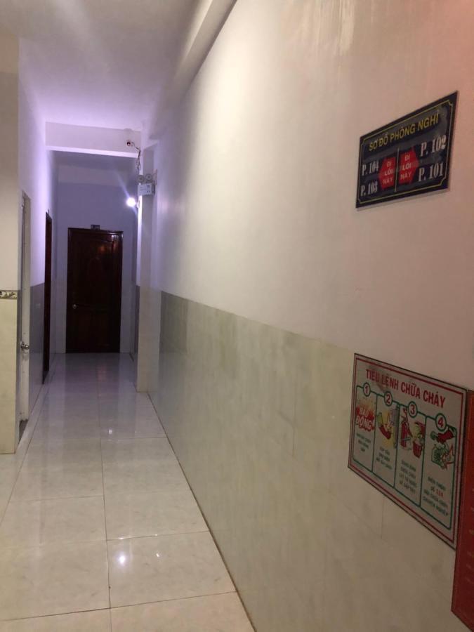 Nhà Nghỉ Gia Lâm 2 An Nhon Exterior foto