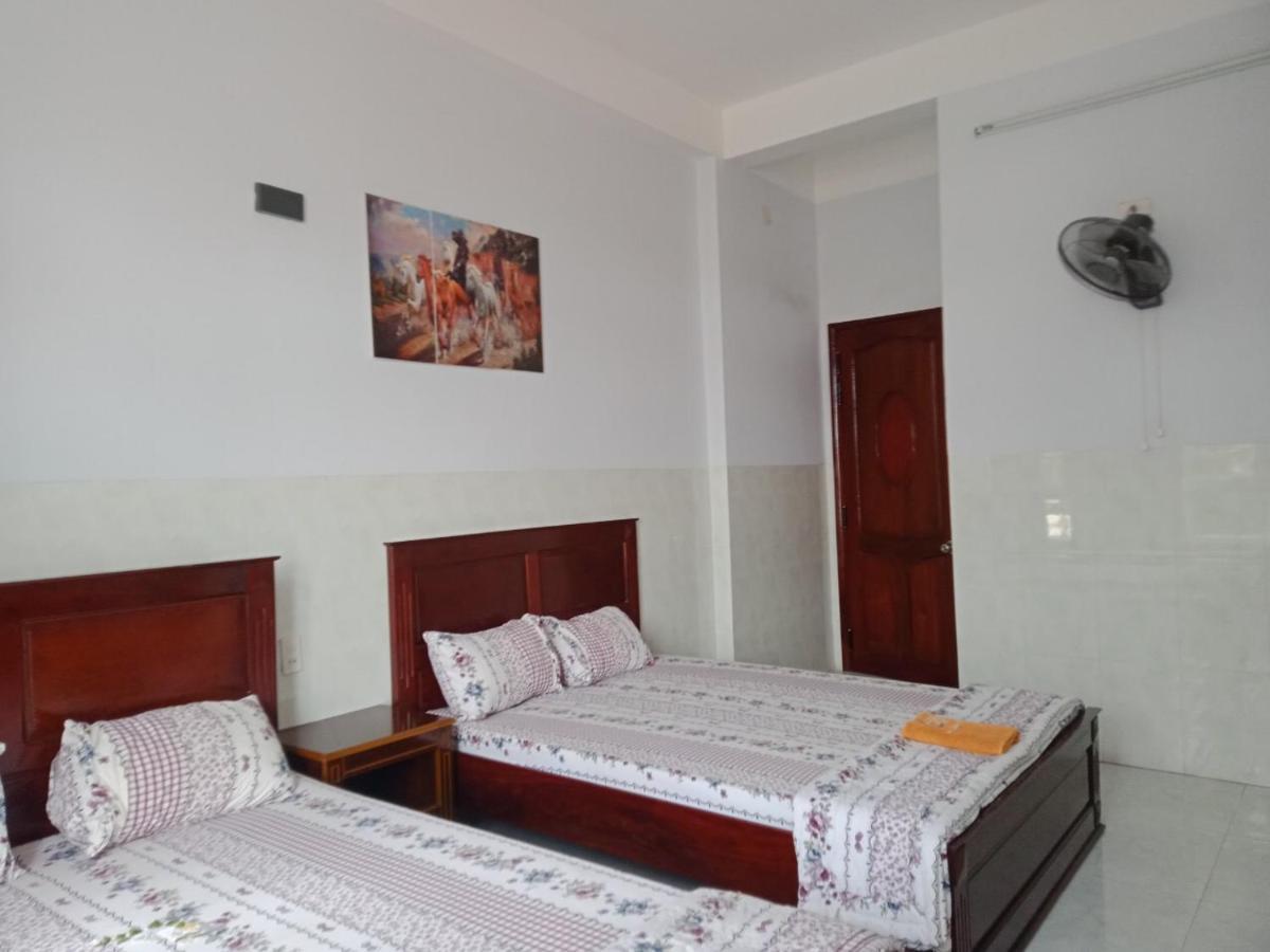 Nhà Nghỉ Gia Lâm 2 An Nhon Exterior foto