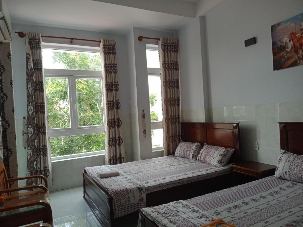 Nhà Nghỉ Gia Lâm 2 An Nhon Exterior foto